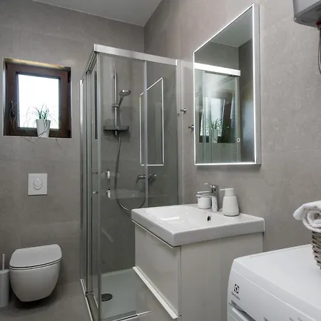 别墅 Silentio For 5 Persons With Whirlpool And Large Garden Only 3 Km From The Marčana