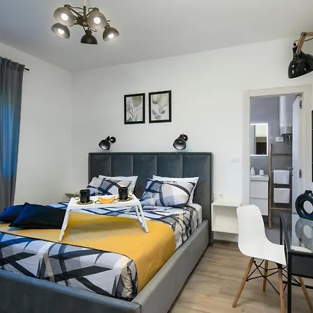 别墅 Silentio For 5 Persons With Whirlpool And Large Garden Only 3 Km From The Marčana